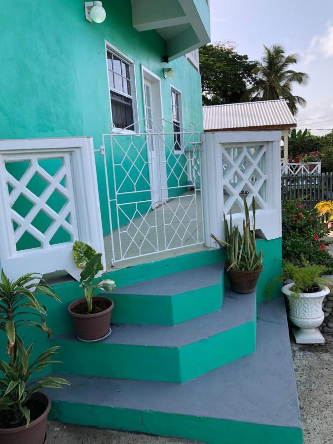 Aupicblue Apartment Vieux Fort Bagian luar foto