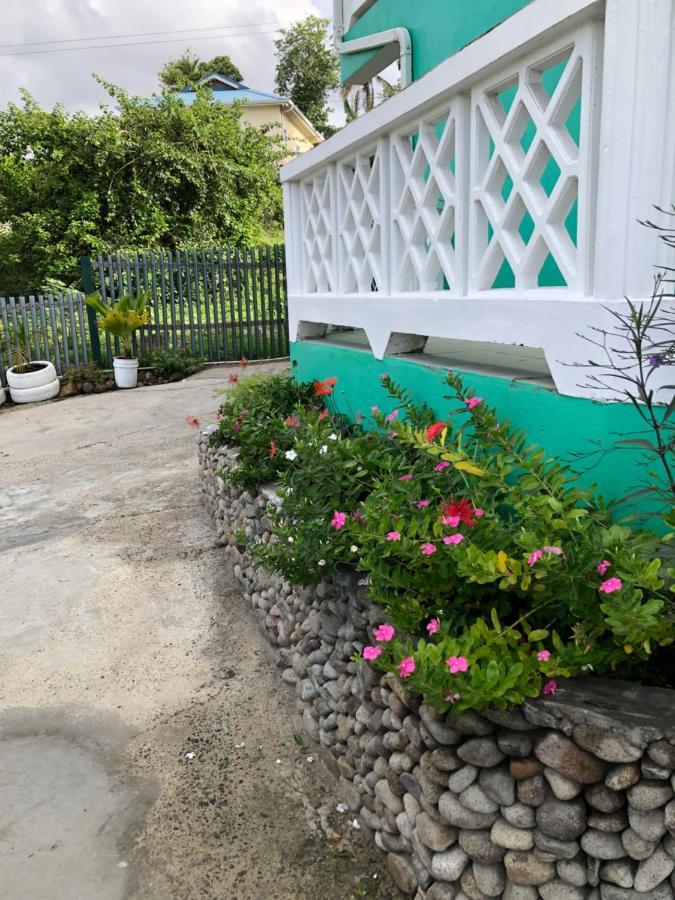 Aupicblue Apartment Vieux Fort Bagian luar foto
